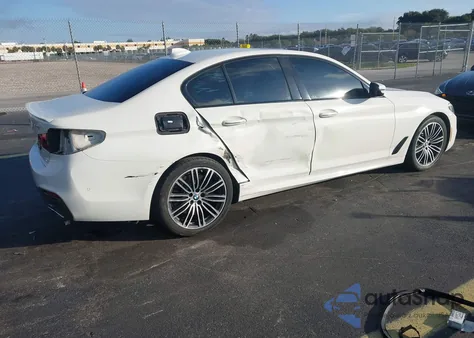 2018 BMW 540I из США, поврежденный, VIN WBAJE5C5XJG917897